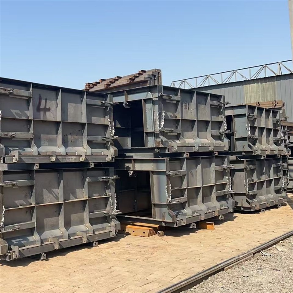 Kalup od čeličnog odvodnog kanala